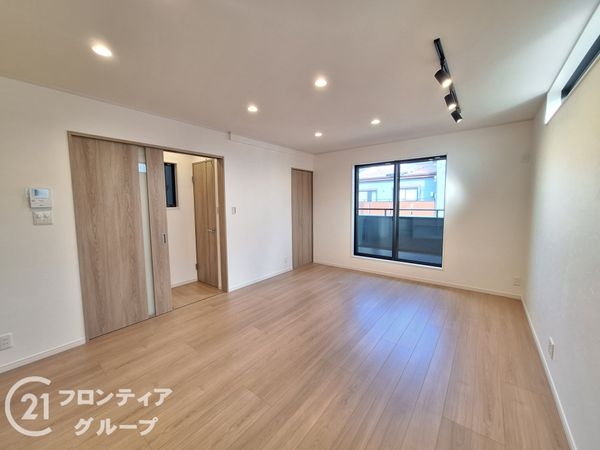 明石市材木町　新築一戸建て　１期　C号棟