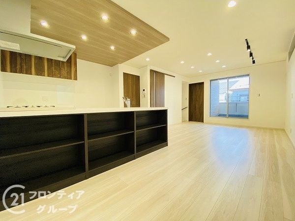 明石市材木町　新築一戸建て　１期　B号棟