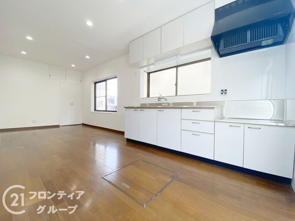 明石市朝霧東町１丁目の中古一戸建て