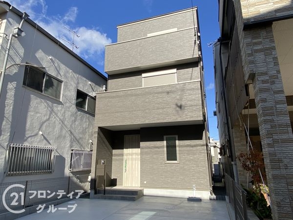 明石市港町　新築一戸建て