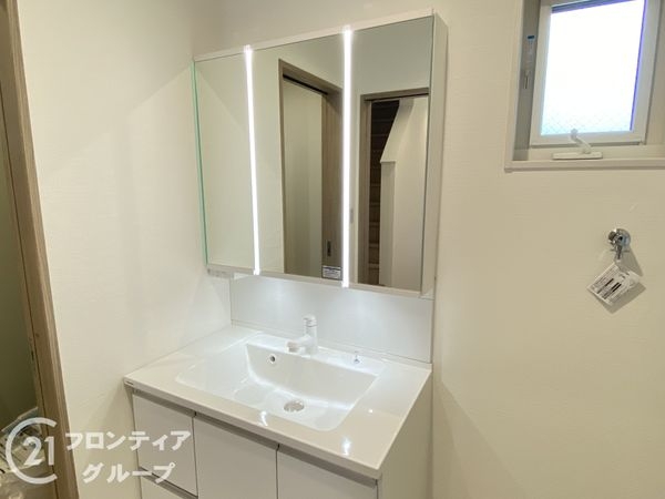 明石市港町　新築一戸建て