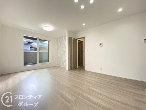 明石市港町　新築一戸建て