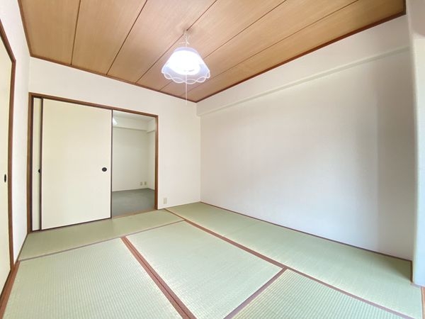 明石土山駅前スカイハイツＢ棟　中古マンション
