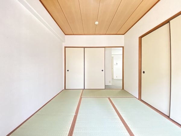 明石土山駅前スカイハイツＢ棟　中古マンション