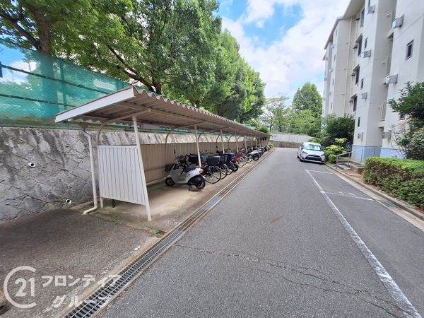 小束山住宅２号棟　中古マンション