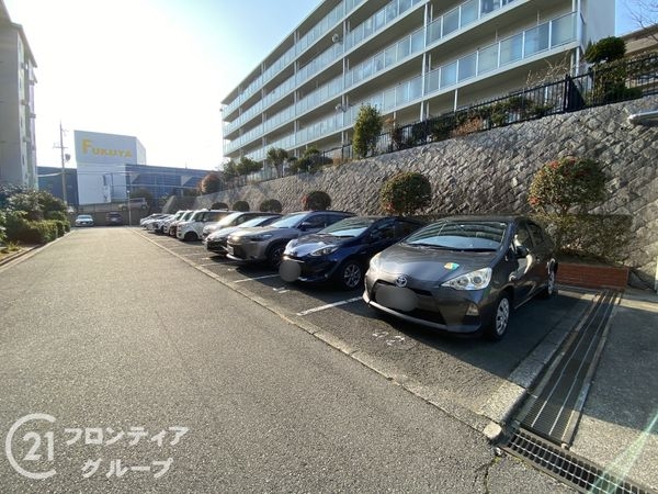 小束山住宅２号棟　中古マンション