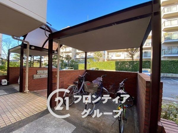 研究学園5団地523号棟　中古マンション
