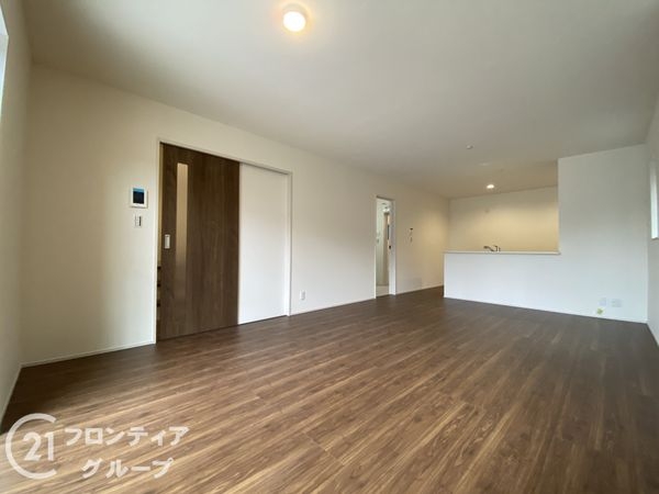 神戸市垂水区神陵台９丁目　新築一戸建て　9期　２号棟