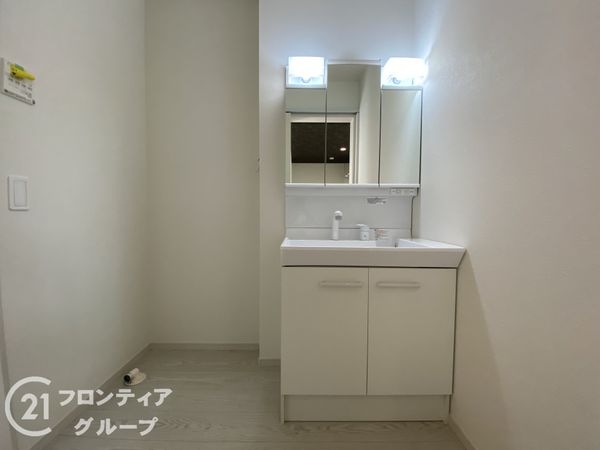 明石市魚住町西岡　新築一戸建て　７期　２号棟