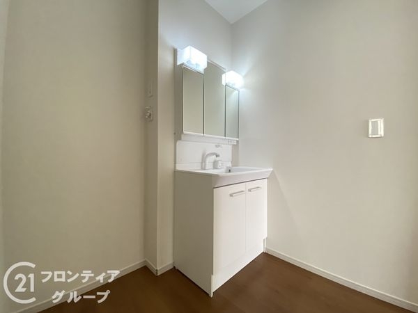 明石市魚住町西岡　新築一戸建て　７期　３号棟
