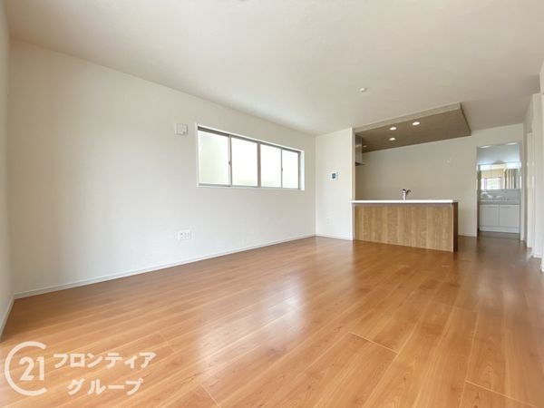 明石市魚住町西岡　新築一戸建て　７期　３号棟