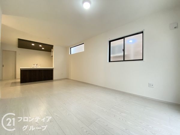 神戸市垂水区神陵台８丁目　新築一戸建て　1号棟
