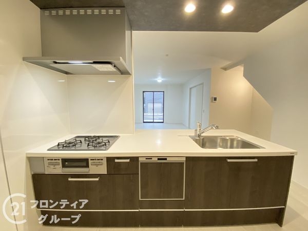 神戸市垂水区神陵台８丁目　新築一戸建て　1号棟