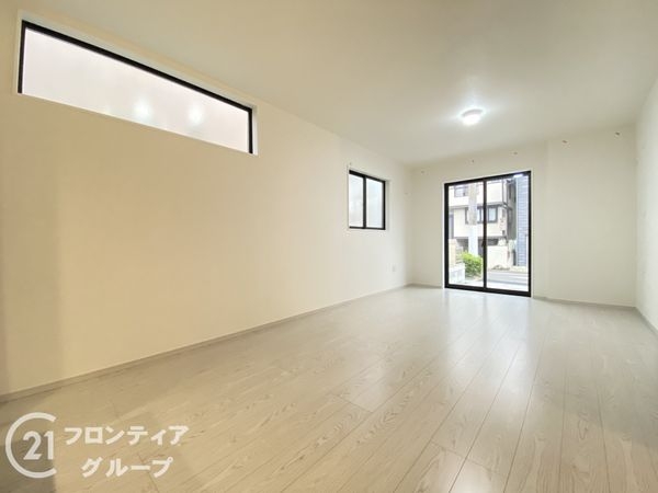 神戸市垂水区神陵台８丁目　新築一戸建て　1号棟