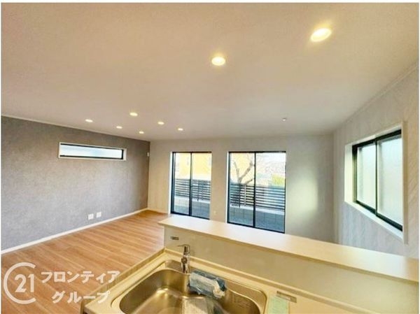 明石市松が丘５丁目　新築一戸建て　B号地