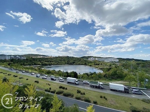 研究学園５団地　５２５号棟　中古マンション