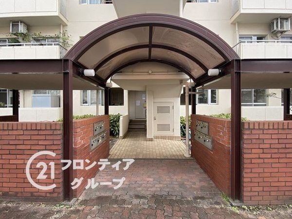 研究学園５団地　５２５号棟　中古マンション