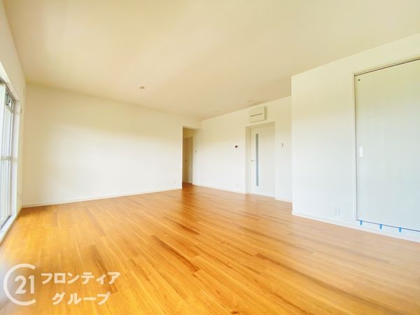 研究学園５団地　５２５号棟　中古マンション