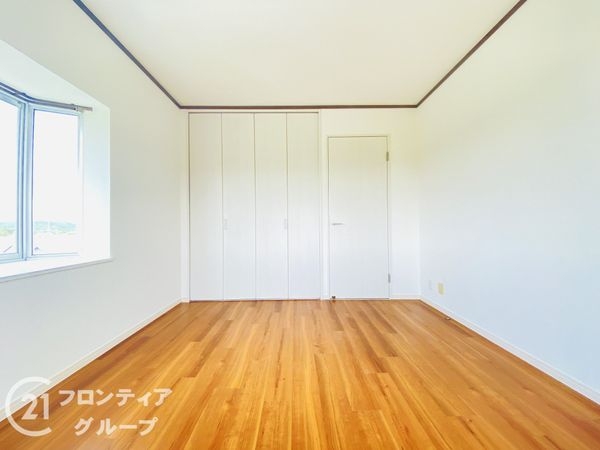 研究学園５団地　５２５号棟　中古マンション