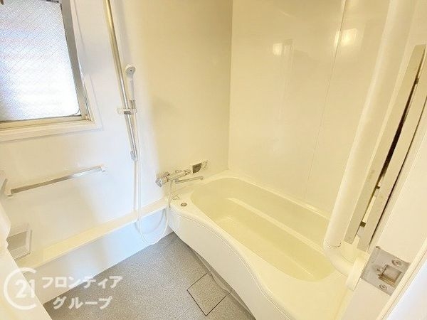 研究学園５団地　５２５号棟　中古マンション