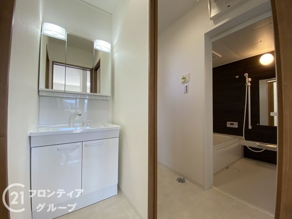 明石市二見町西二見駅前３丁目の中古一戸建て