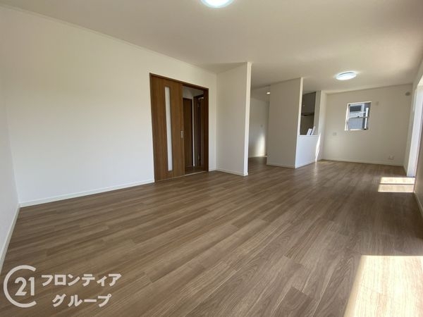 明石市二見町西二見駅前３丁目　中古一戸建て