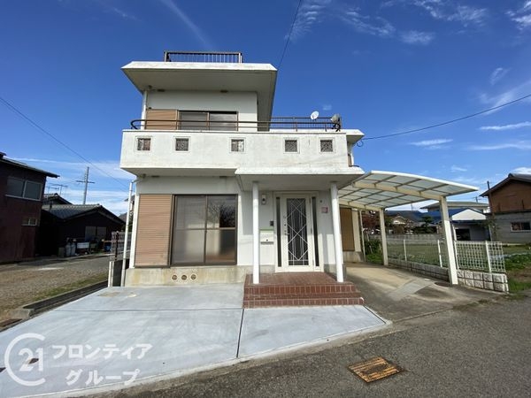 神戸市西区岩岡町野中　中古一戸建て