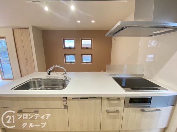 明石市西明石町３丁目　新築一戸建て