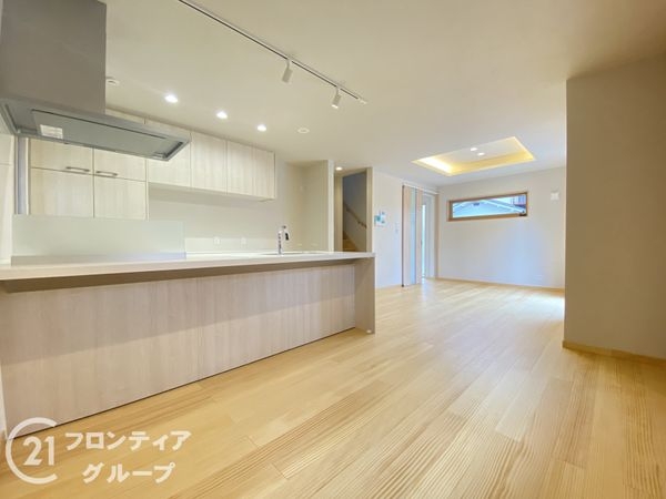 明石市西明石町３丁目　新築一戸建て