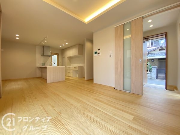 明石市西明石町３丁目　新築一戸建て