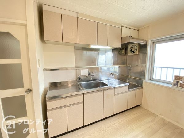 名谷17団地70号棟　中古マンション