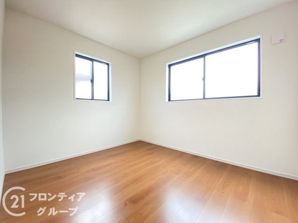 神戸市西区岩岡町岩岡　新築一戸建て　１期　２号棟