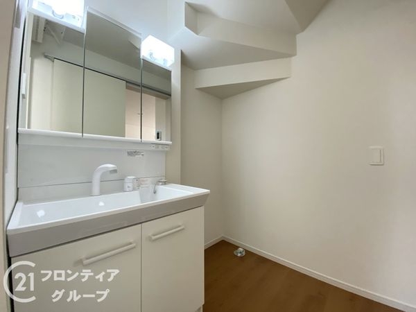 神戸市西区岩岡町岩岡　新築一戸建て　１期　２号棟