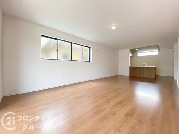 神戸市西区岩岡町岩岡　新築一戸建て　１期　２号棟