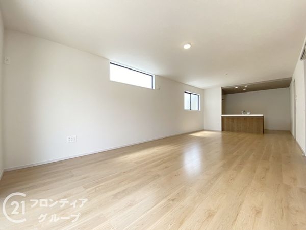 神戸市西区岩岡町岩岡　新築一戸建て　１期　１号棟