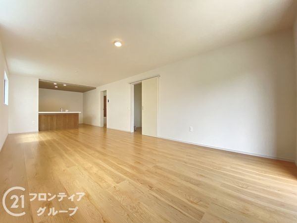 神戸市西区岩岡町岩岡　新築一戸建て　１期　１号棟