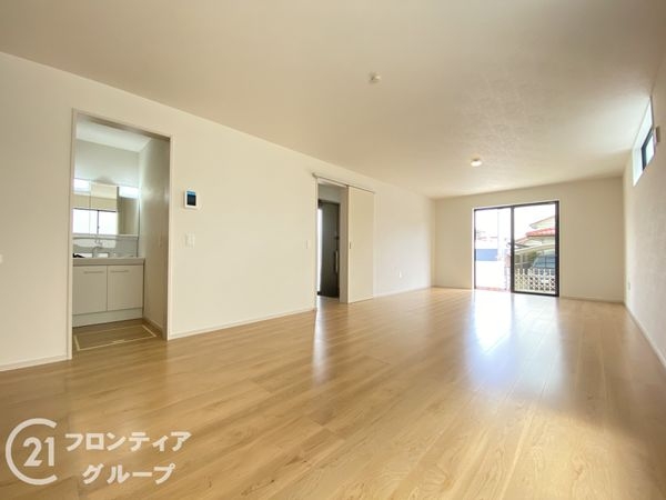 神戸市西区岩岡町岩岡　新築一戸建て　１期　１号棟