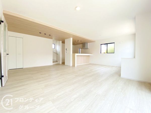 神戸市西区桜が丘西町４丁目　新築一戸建て　１期　１号棟