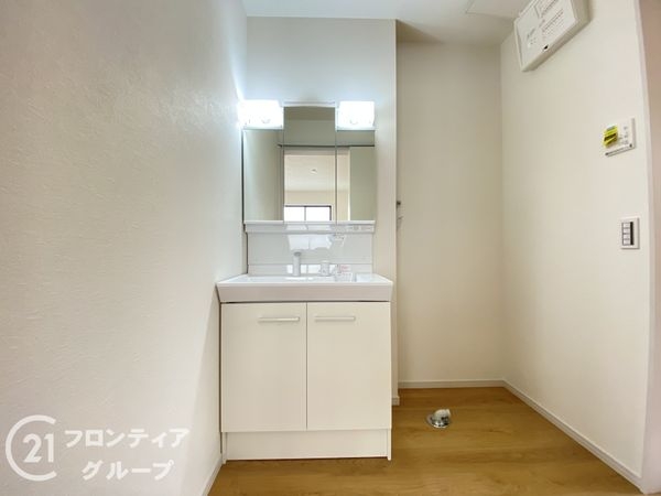 明石市松が丘５丁目　新築一戸建て　１期　３号棟