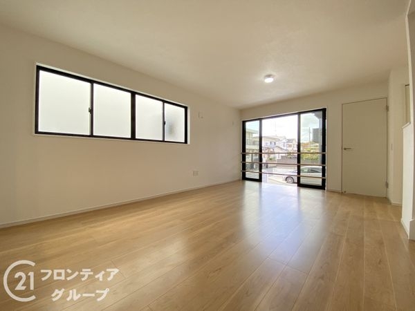 明石市松が丘５丁目　新築一戸建て　１期　３号棟