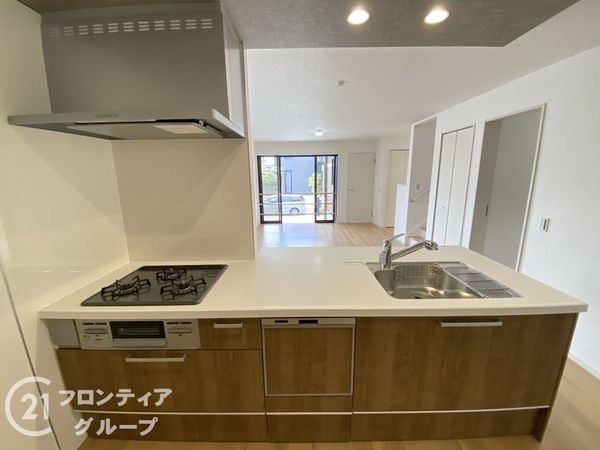 明石市松が丘５丁目　新築一戸建て　１期　３号棟