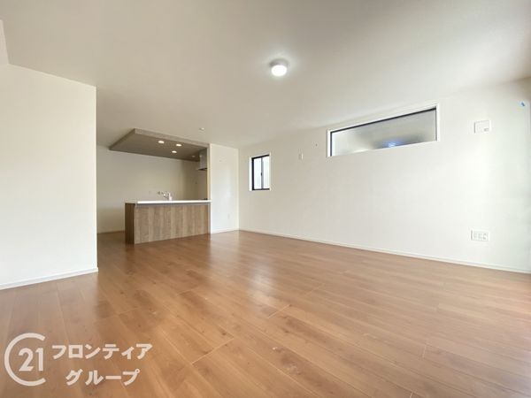 明石市松が丘５丁目　新築一戸建て　１期　４号棟