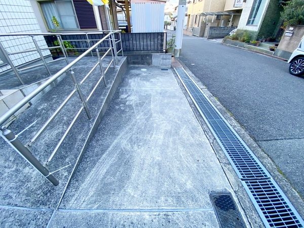 明石市魚住町西岡　中古一戸建て