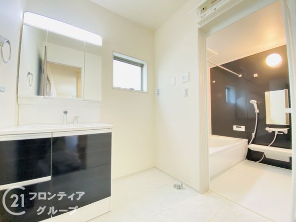 神戸市西区玉津町新方　新築一戸建て　８期　８号棟