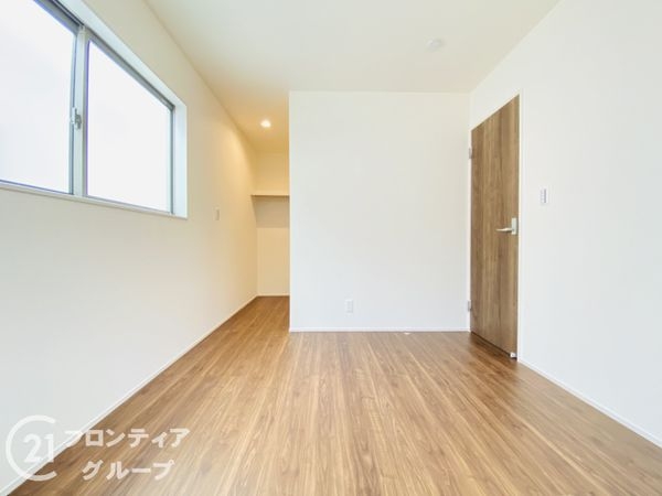 神戸市西区玉津町新方　新築一戸建て　８期　８号棟