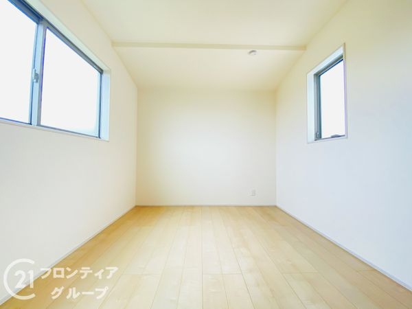 神戸市西区玉津町新方　新築一戸建て　８期　６号棟