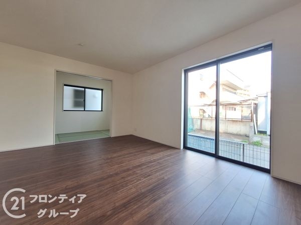 神戸市西区玉津町新方　新築一戸建て　８期　２号棟