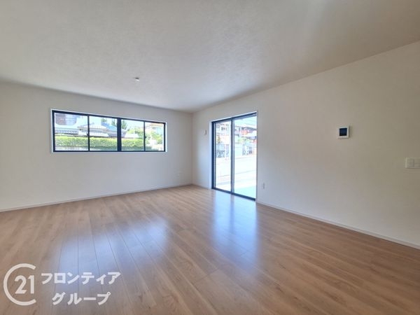 明石市大久保町高丘５丁目　新築一戸建て　１７期　２号棟