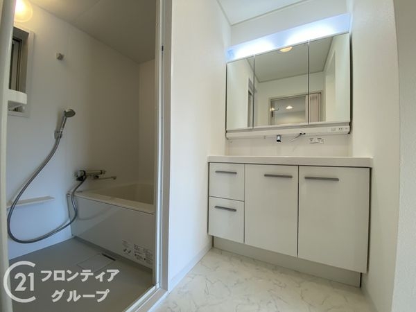 研究学園（５）団地　５２３号棟　中古マンション