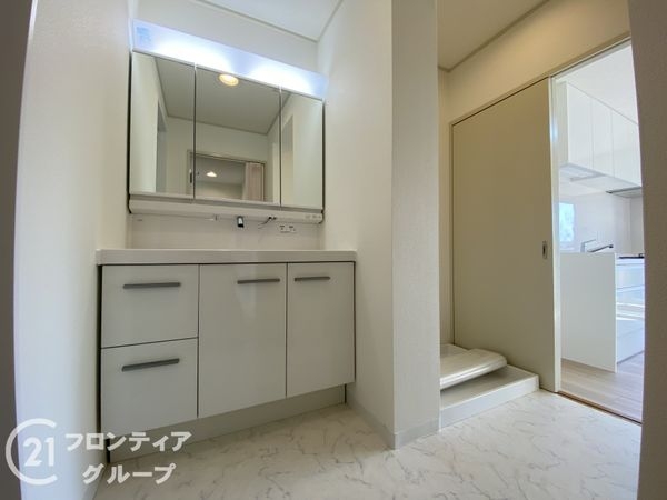 研究学園（５）団地　５２３号棟　中古マンション